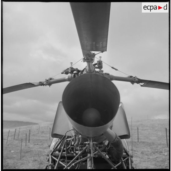 [Moteur d'hélicoptère Alouette II.]