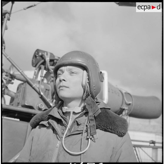 [Portrait d'un pilote d'Alouette II.]