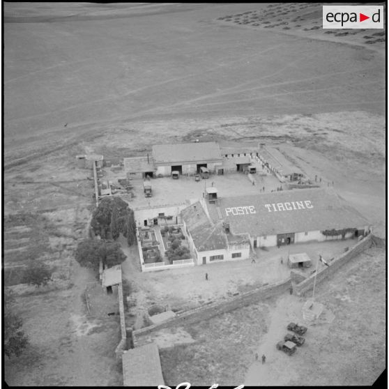 Vue aérienne du poste de Tircine. [légende d'origine]