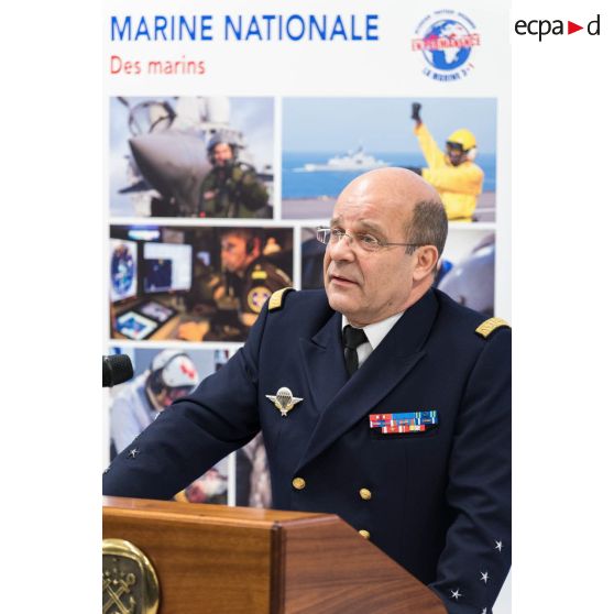 L'amiral Christophe Prazuck, CEMM (chef d'état-major de la Marine), adresse ses voeux aux unités parisiennes lors d'un discours dans un salon du ministère des Armées.
