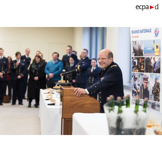 L'amiral Christophe Prazuck, CEMM (chef d'état-major de la Marine), adresse ses voeux aux unités parisiennes lors d'un discours dans un salon du ministère des Armées.