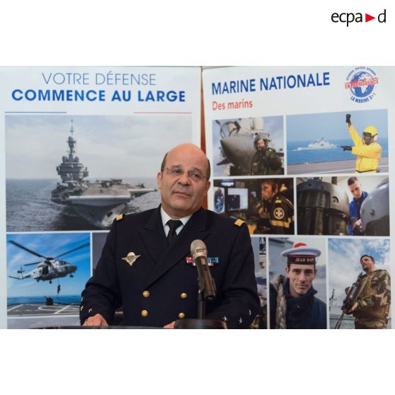 L'amiral Christophe Prazuck, CEMM (chef d'état-major de la Marine), présente ses voeux lors d'un discours aux RCIT(réservistes citoyens) et aux associations de la Marine à la Rotonde de l'Ecole militaire.