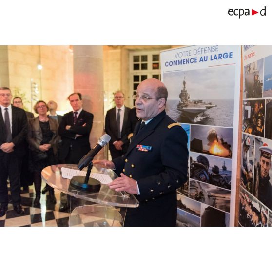 L'amiral Christophe Prazuck, CEMM (chef d'état-major de la Marine), présente ses voeux lors d'un discours aux RCIT (réservistes citoyens) et aux associations de la Marine à la Rotonde de l'Ecole militaire.