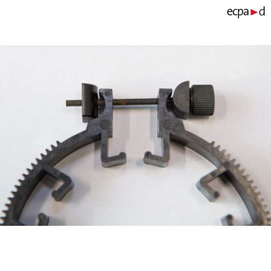 Photographie de bagues adaptatrices pour objectifs Nikon D5 pour un rapport technique spécifique en compte rendu au fournisseur Images distribution.