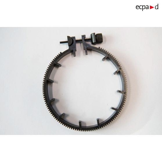 Photographie de bagues adaptatrices pour objectifs Nikon D5 pour un rapport technique spécifique en compte rendu au fournisseur Images distribution.