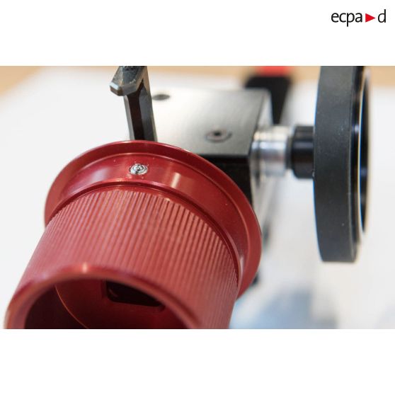 Photographie de bagues adaptatrices pour objectifs Nikon D5 pour un rapport technique spécifique en compte rendu au fournisseur Images distribution.