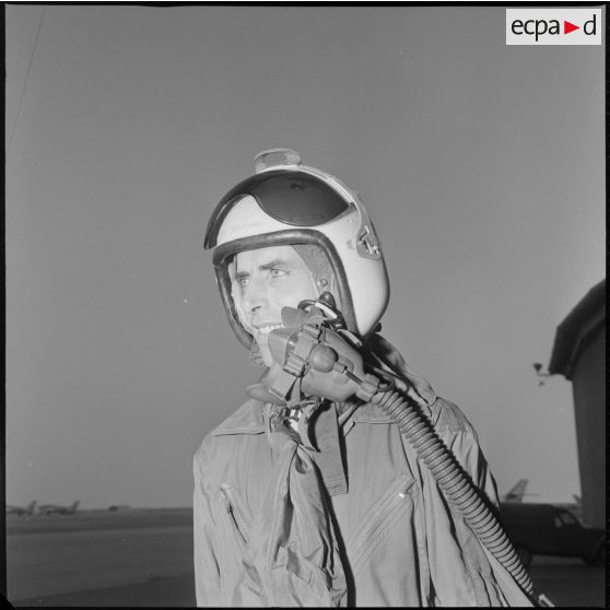 [Portrait d'un pilote de l'armée de l'Air.]