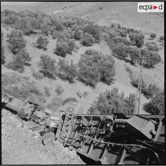 [Déraillement d'un train.]