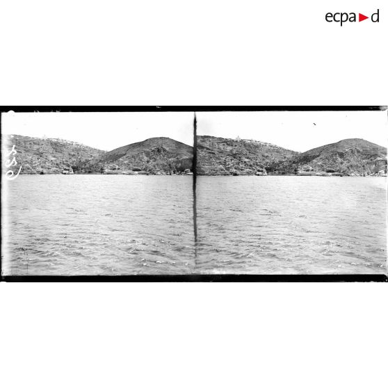 La base navale française de l'île de Milo. [légende d'origine]