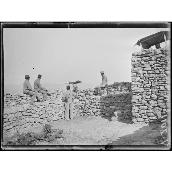 Aïn-Ouzif. Le fortin et l'observation. [légende d'origine]