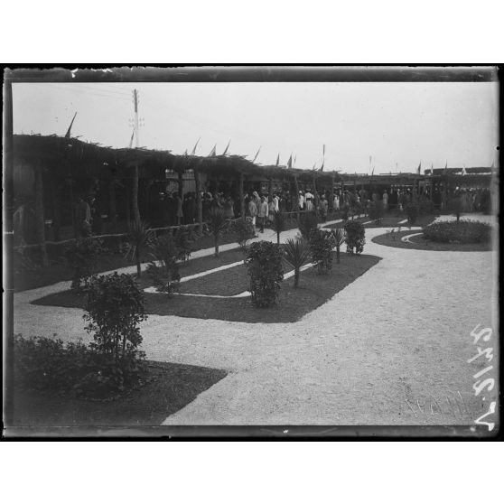 Maroc. Foire de Rabat. Vue d'ensemble. [légende d'origine]