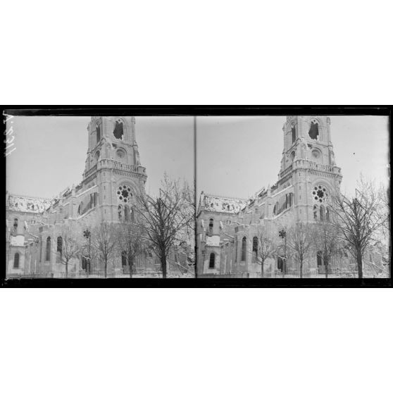 Reims, l'église Saint-André, le clocher. [légende d'origine]