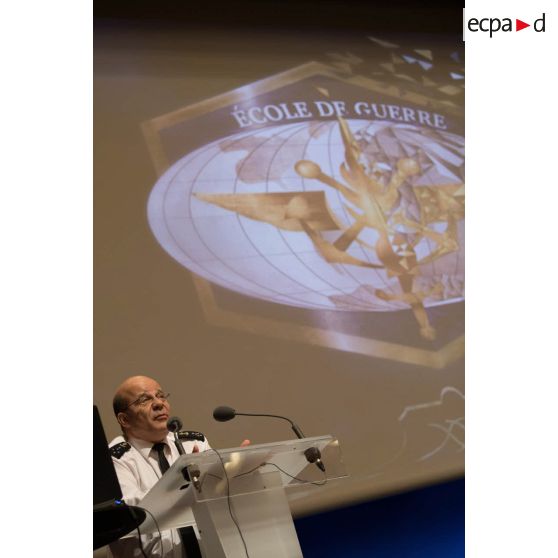 Intervention de l'amiral Christophe Prazuck, CEMM (chef d'état-major de la Marine), à l'Ecole de Guerre.