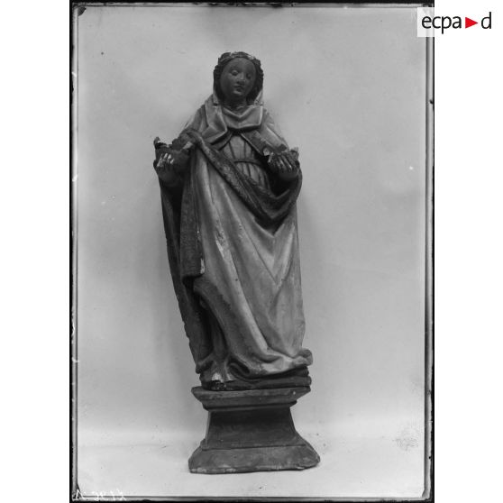 Arras, Pas-de-Calais, oeuvres d'art de Quéant, la Vierge et l'Enfant. [légende d'origine]