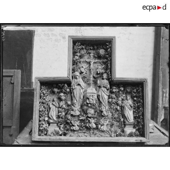 Arras, Pas-de-Calais, oeuvre d'art de Quéant, retable complet. [légende d'origine]