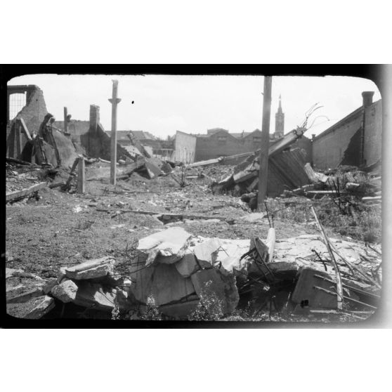 [Ruines, s.d.]