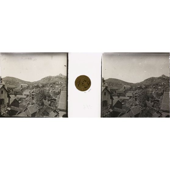 Vue des toits. [légende d'origine]