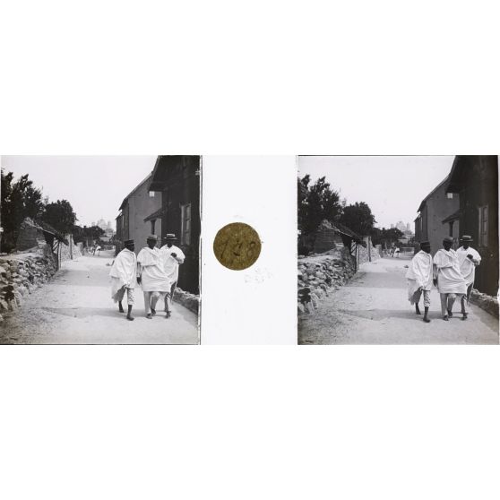 Rue vers Ambohipotsy. [légende d'origine]