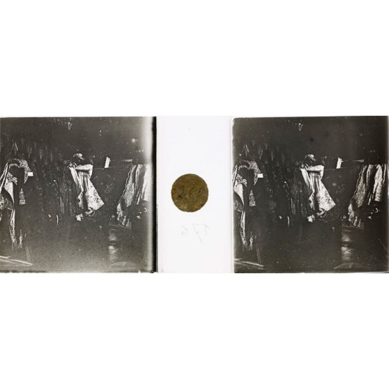 Habits du Premier ministre. [légende d'origine]