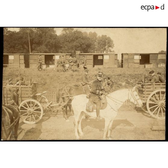 [Manoeuvres militaires à Choisy-le-Roi en 1909. Hôpital de campagne de la 21e division d'infanterie].