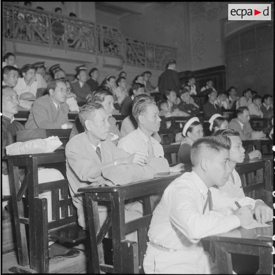 Auditeurs de la conférence de M. Hoang Gia Duc.