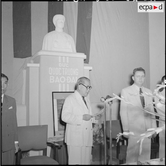 Discours de M. Tran Van Huu à l'inauguration de l'exposition de peinture de Madame Pham Dung Doan.