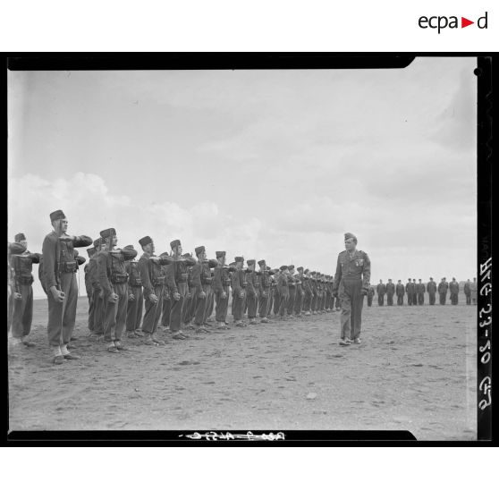 Veillée d'armes du 9e RZ (régiment de zouaves) au camp du Lido à Hussein Dey.
