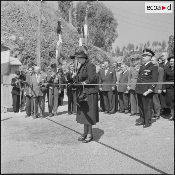 Inauguration du boulevard Maréchal de Lattre de Tassigny par la Maréchale Simone de Lattre de Tassigny à Maison-Carrée.