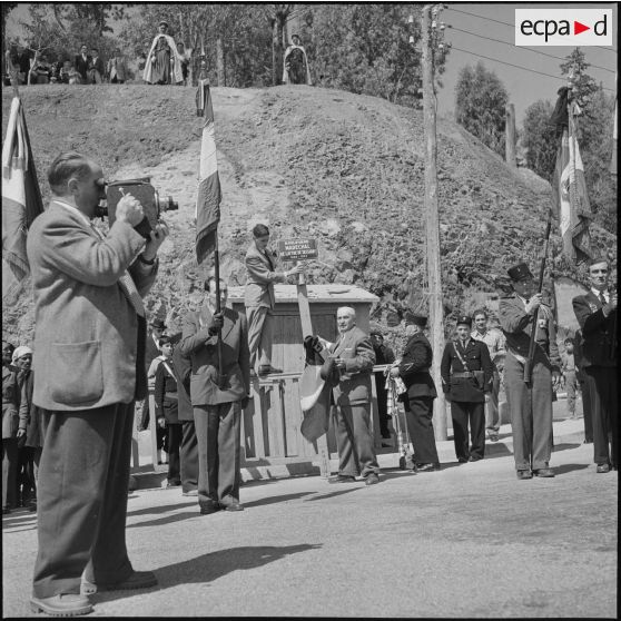 Inauguration du boulevard Maréchal de Lattre de Tassigny par la Maréchale Simone de Lattre de Tassigny à Maison-Carrée.