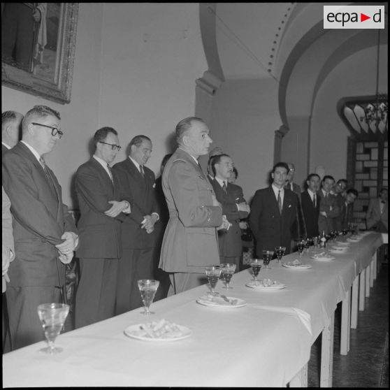 Banquet pour le congrès régional des anciens du CEFEO (corps expéditionnaire française en Extrême-Orient) et des forces d'Indochine et de Corée à Alger.