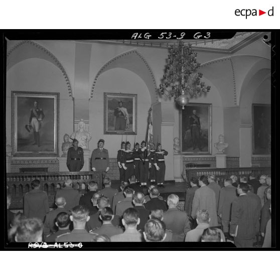 Cérémonie d'inauguration du cercle d'études au mess des officiers à Alger.