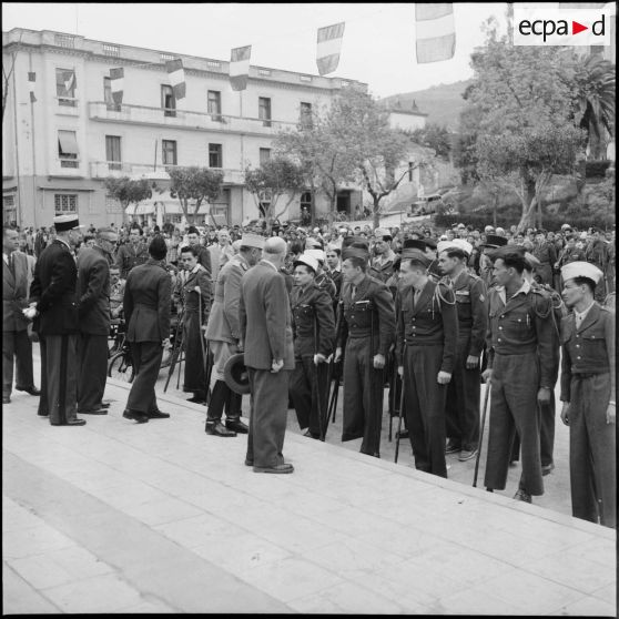 Les permissionnaires poursuivent leur visite dans Alger.