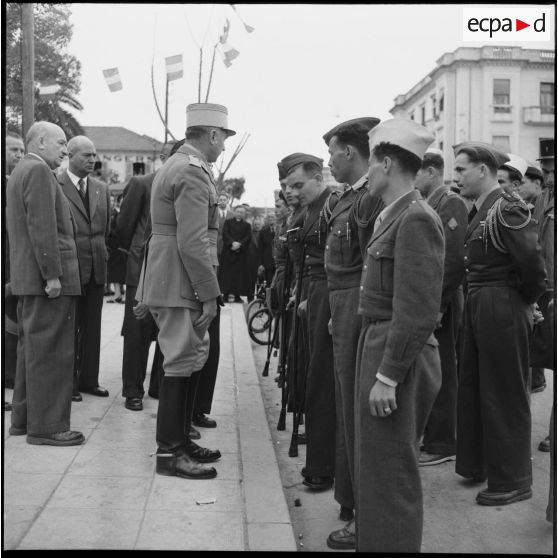 Les permissionnaires poursuivent leur visite dans Alger.