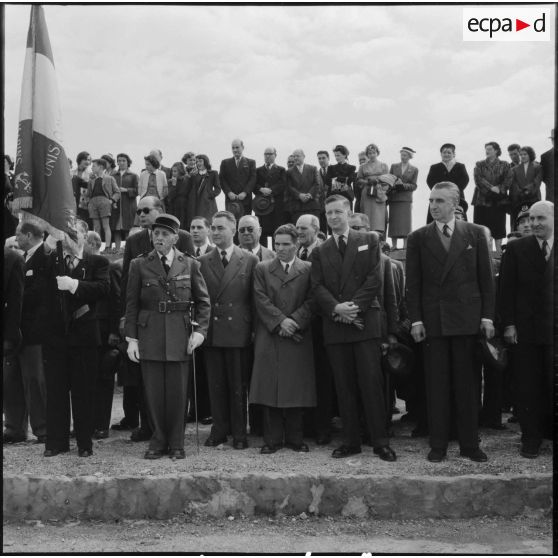 Pose pour la photographie de groupe.