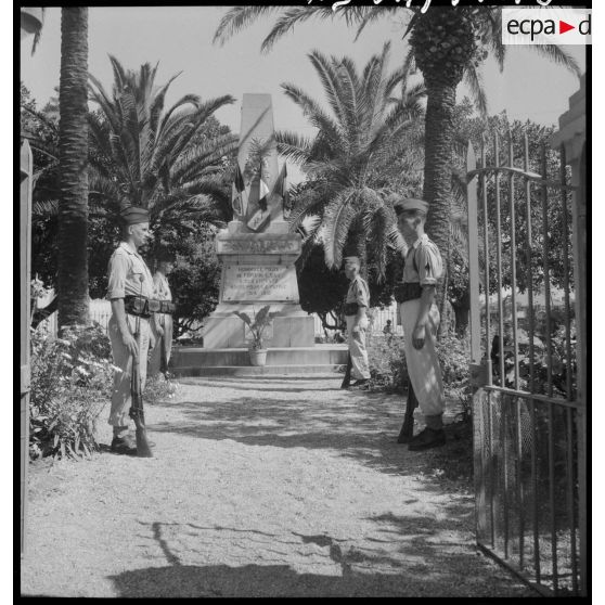 Monument aux mort de la guerre de 14-18 à Fort-de-l'Eau.