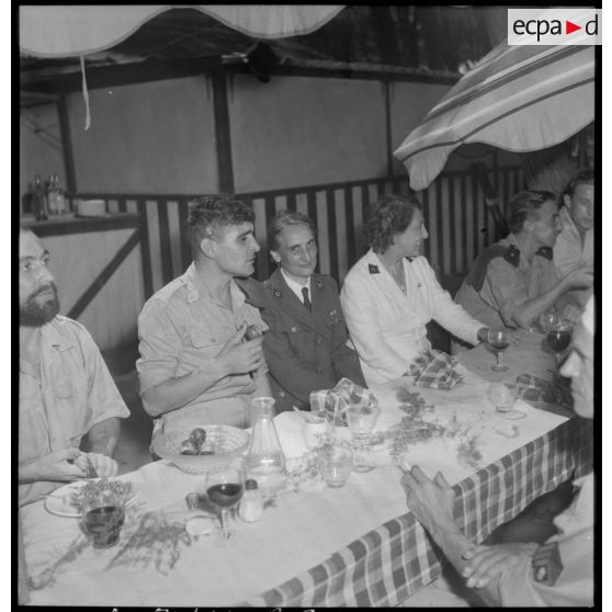 Repas des permissionnaires à Sidi Ferruch (Sidi Fredj).