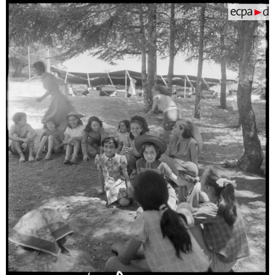 Vie quotidienne pour les enfants en colonies de vacances au centre de Chréa.