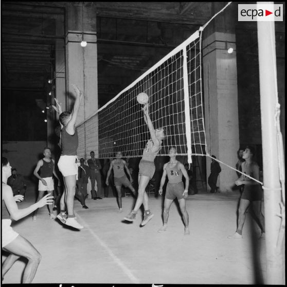 Déroulement du match de volley-ball.
