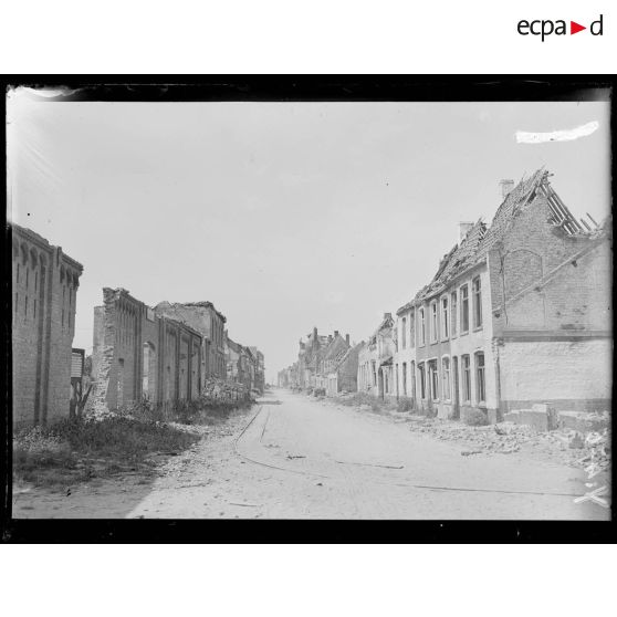 Nieuport. La rue Longue. [légende d'origine]