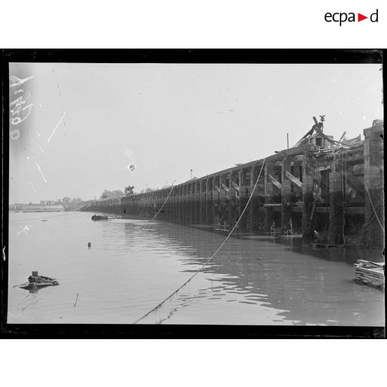 Nieuport. Pont sur l'Yser. [légende d'origine]