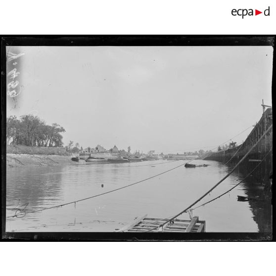 Nieuport. L'Yser. [légende d'origine]