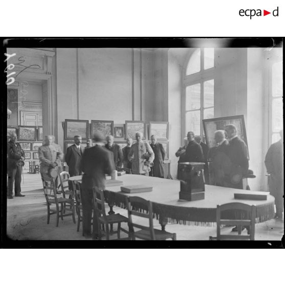 Bordeaux. Hôtel de ville. Inauguration de l'exposition de la SPA. [légende d'origine]