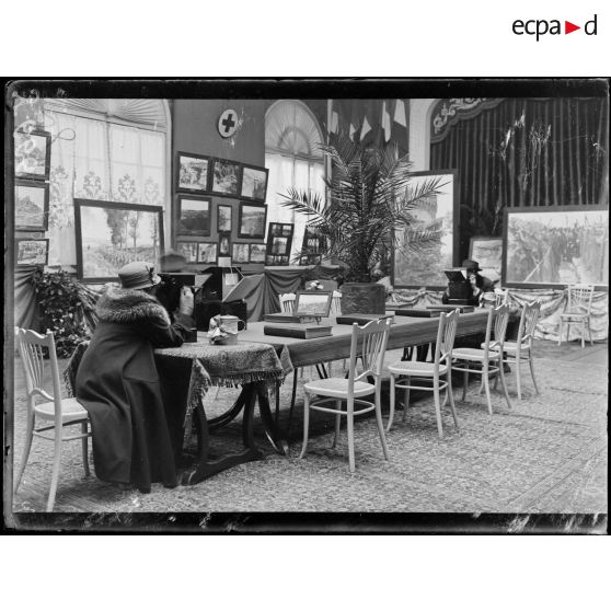 Nice. La table des albums. [légende d'origine]