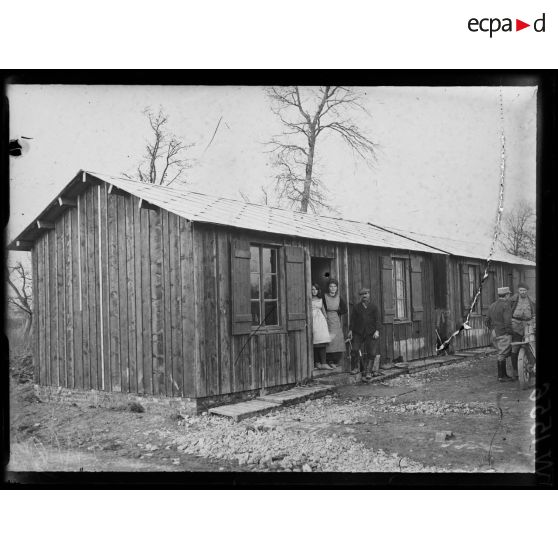 Fresnoy-lès-Roye, baraque. [légende d'origine]