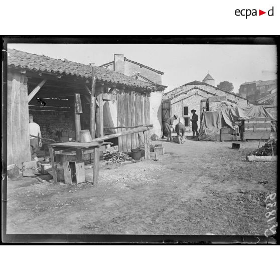 Gondrecourt (Meuse). Camp américain. Un coin du camp. [légende d'origine]