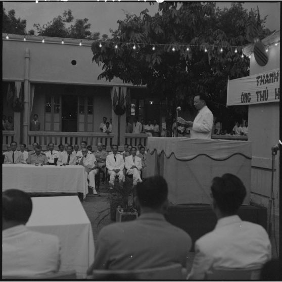 Discours du chef des services de Jeunesse et des Sports lors de la réception organisée en l'honneur des officiers vietnamiens de la promotion Hoang Dieu.