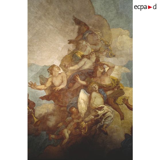 Restauration de la fresque couvrant la coupole de l'Hôtel national des Invalides.