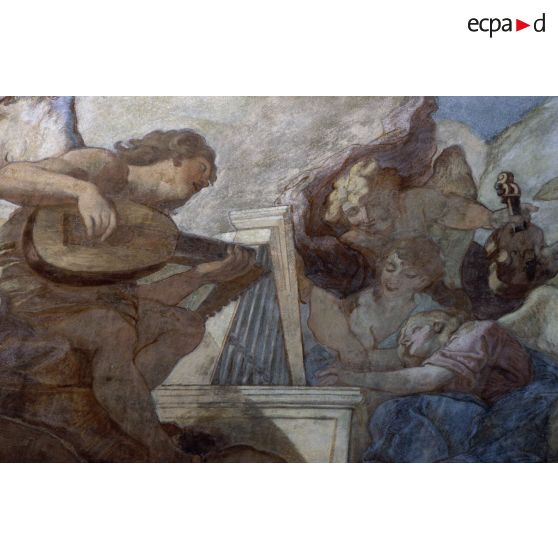 Restauration de la fresque couvrant la coupole de l'Hôtel national des Invalides.