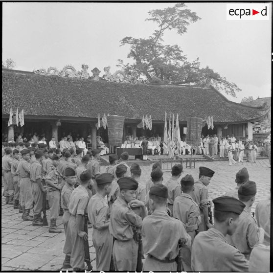 Distribution de prix littéraires au Temple de la littérature.