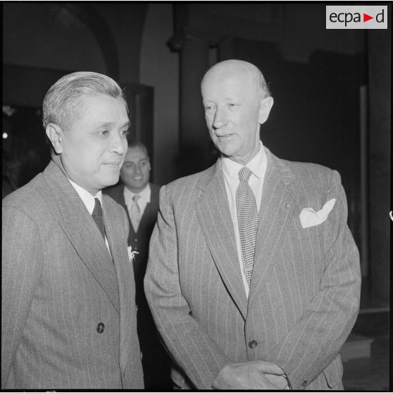 M. Maurice Bedet et M. Nguyen Huu Tri.